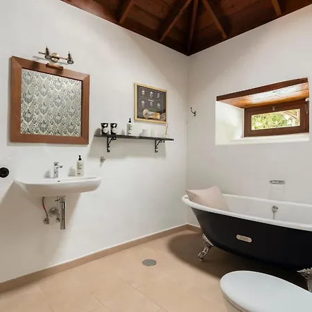 Bed & Breakfast The 3*
